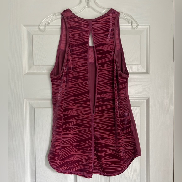 Burgundy Flowy Workout Tank - Picture 2 of 4